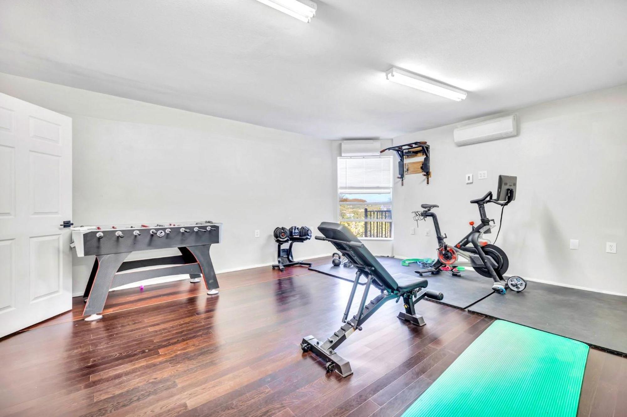 Upstay - Austin Getaway - Pool & Hot Tub & Games Eksteriør bilde