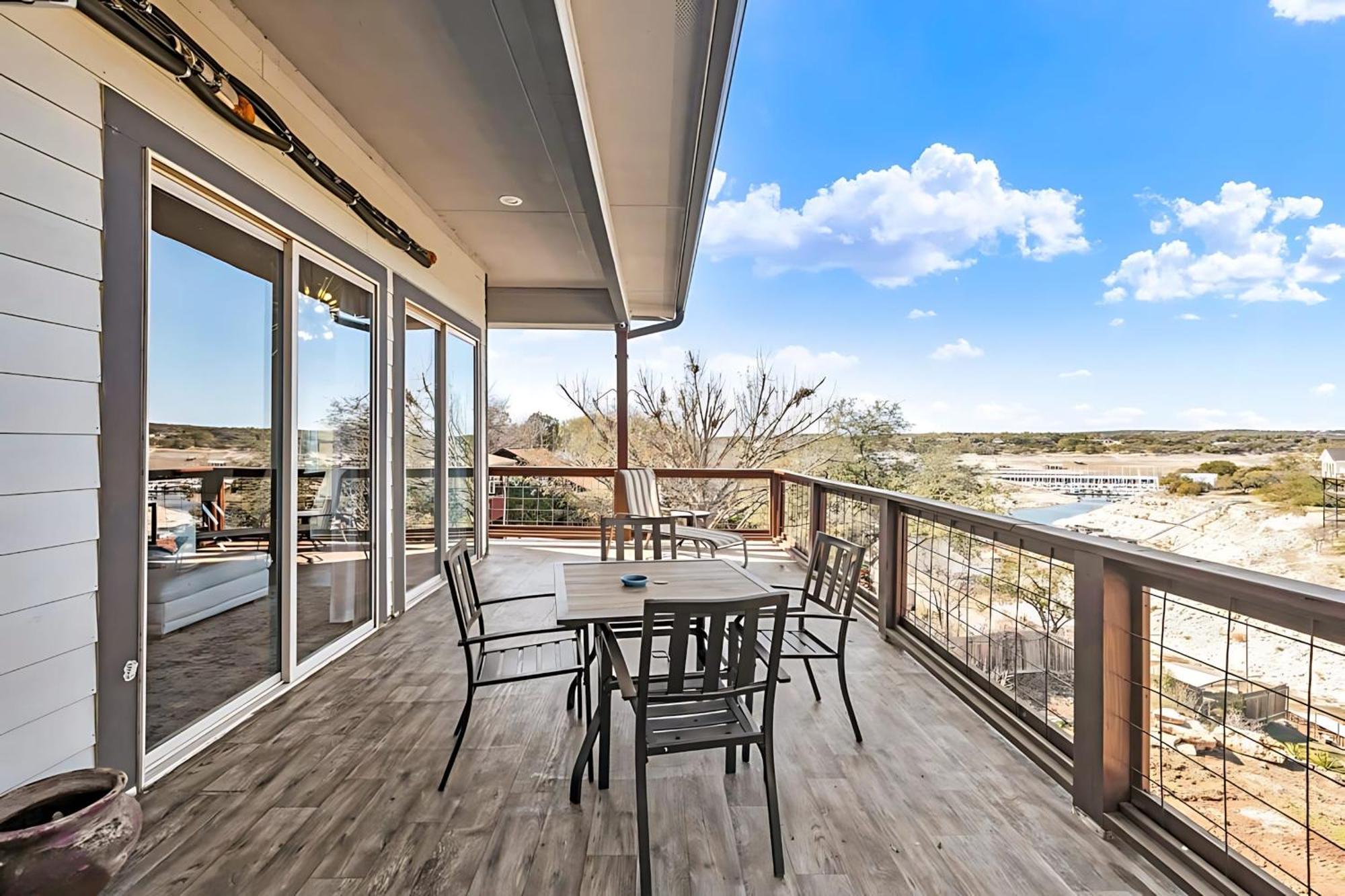Upstay - Austin Getaway - Pool & Hot Tub & Games Eksteriør bilde