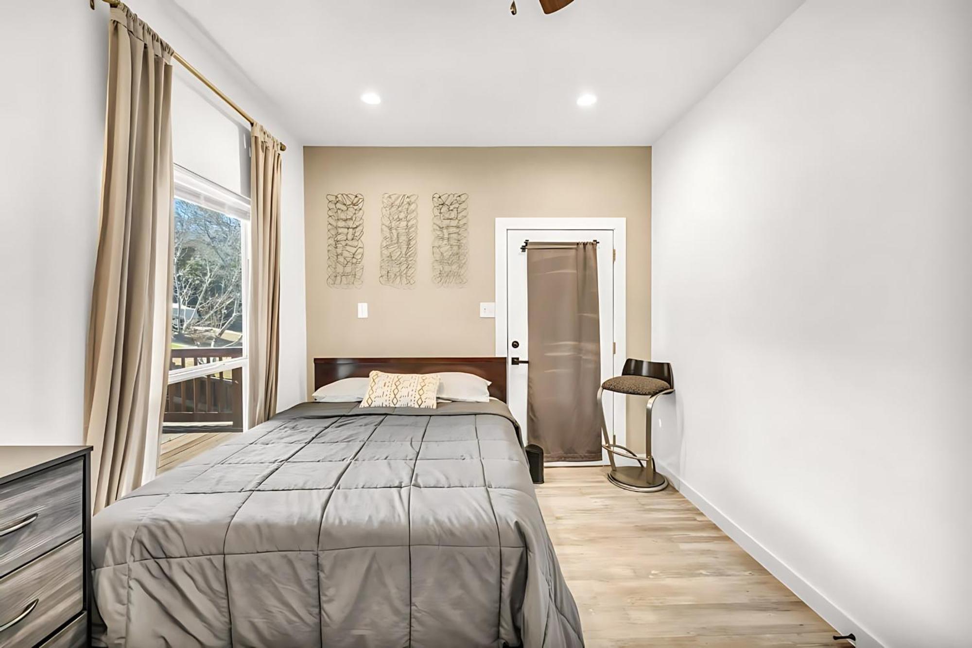 Upstay - Austin Getaway - Pool & Hot Tub & Games Eksteriør bilde