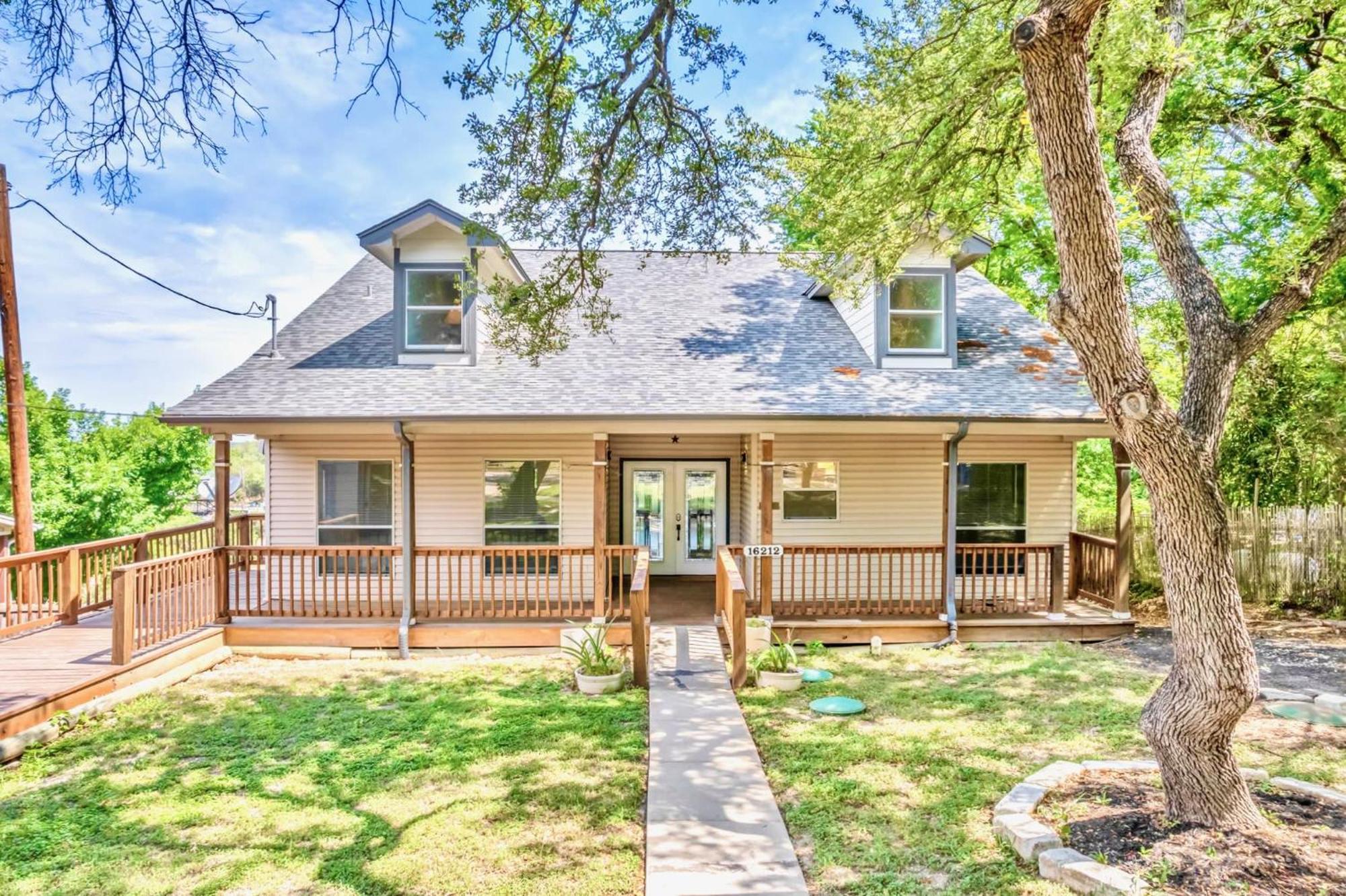 Upstay - Austin Getaway - Pool & Hot Tub & Games Eksteriør bilde